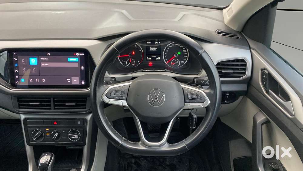 Volkswagen Taigun 1.0 Tsi Highline At, 2022, Petrol