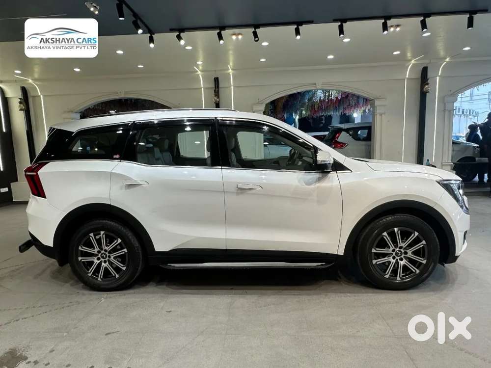 Mahindra Xuv700 2.2 Ax 7 Diesel At Luxury Pack Str Awd, 2022, Diesel