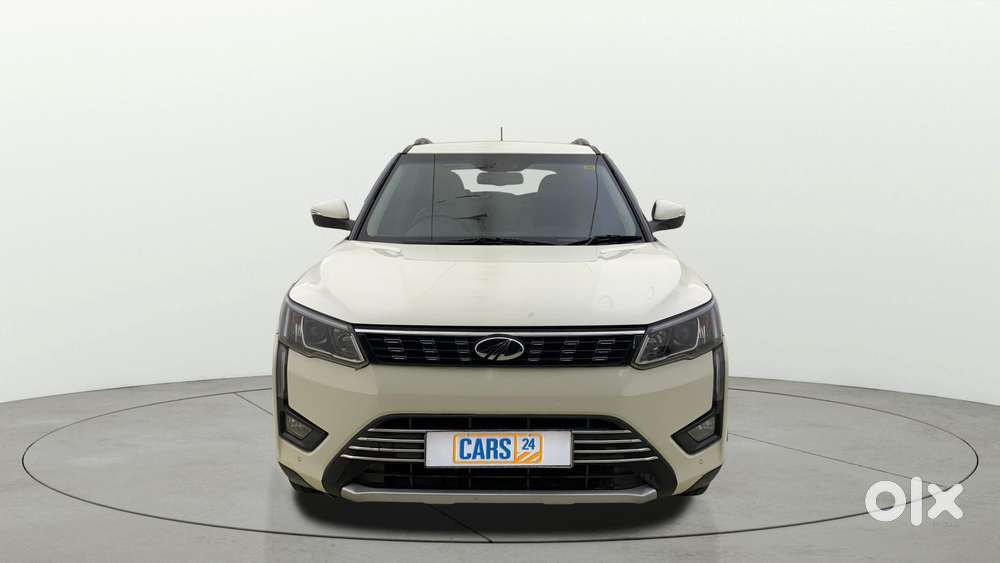 Mahindra Xuv300 1.2 W8 (o) Amt Petrol, 2021, Petrol