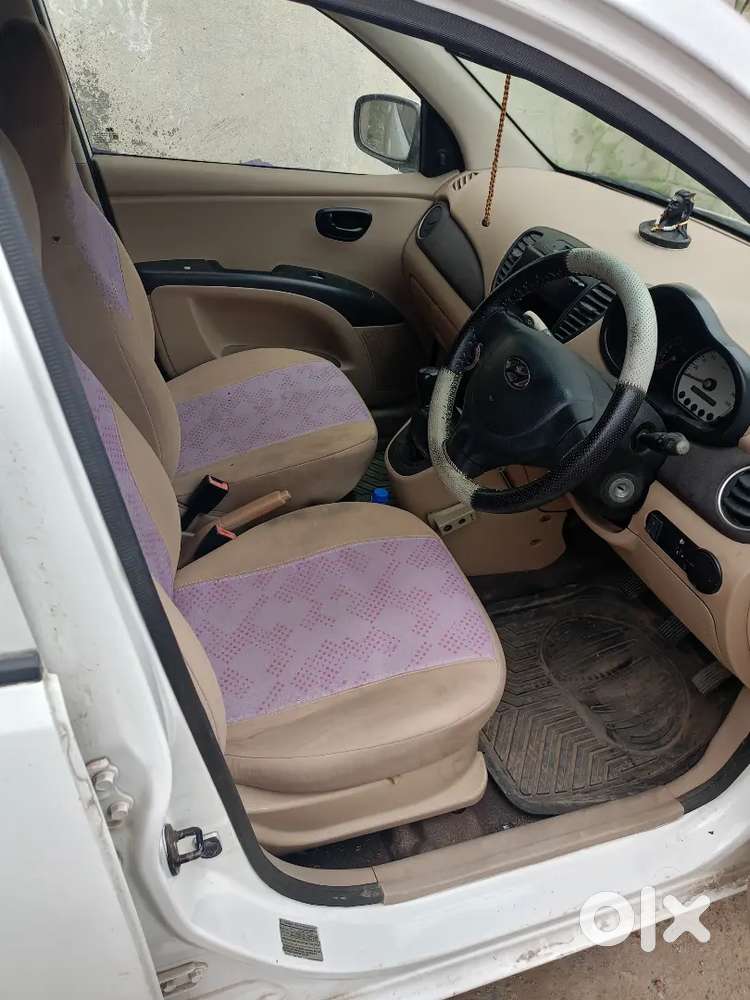 Must Condition Car Charo Tyar Naye Hai