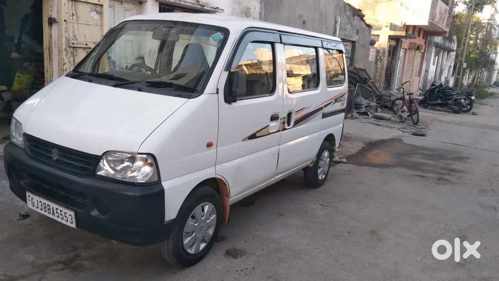 Show Room Candishan Eeco Car