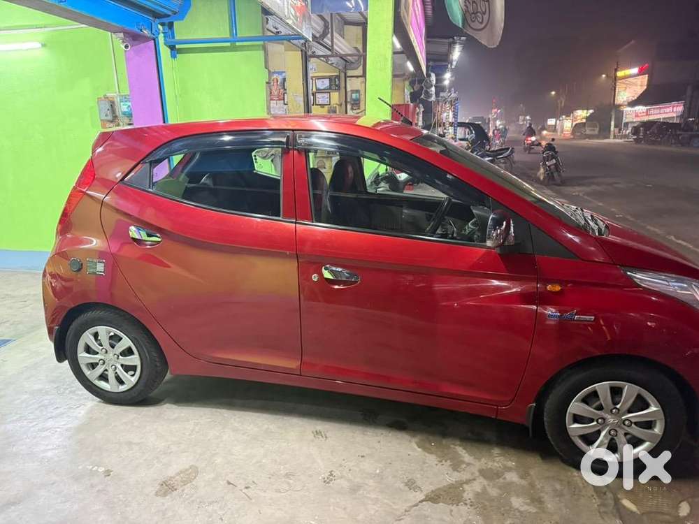 Hyundai With Petrol 2012