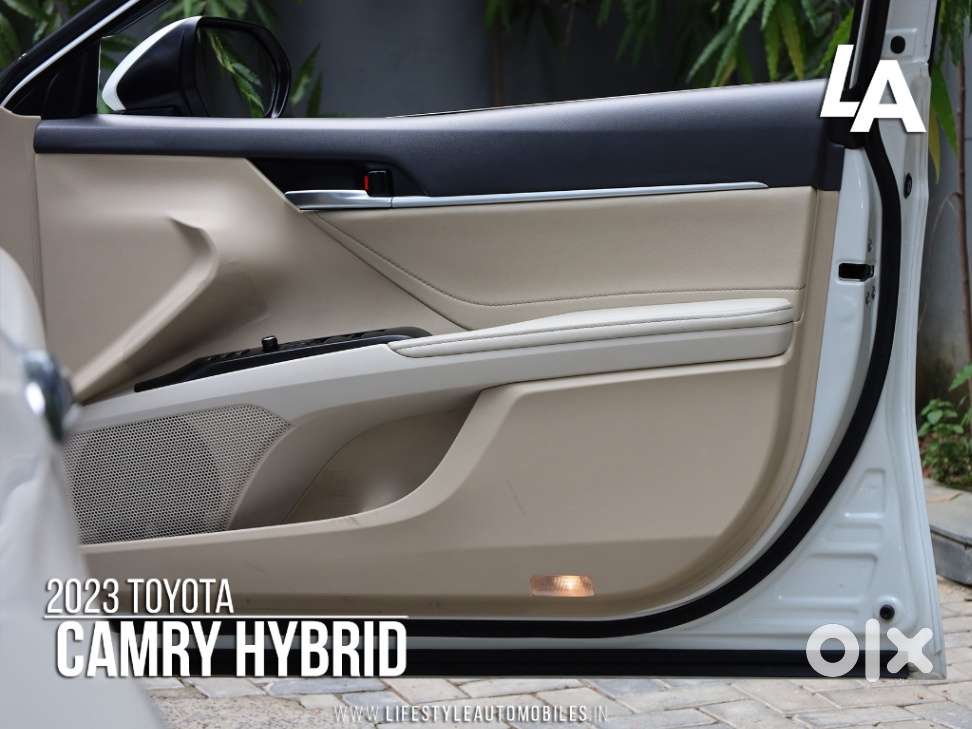 Toyota Camry Hybrid, 2023, Petrol
