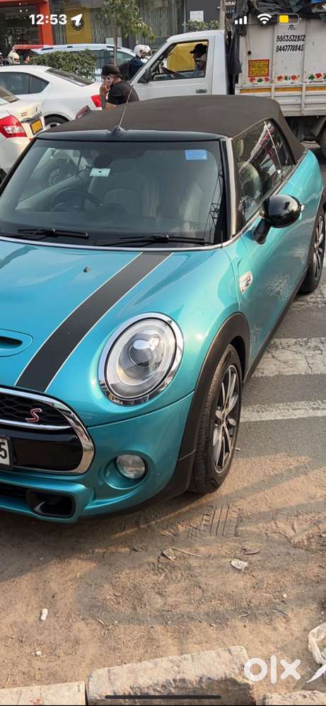 Mini Cooper Convertible 2017 Petrol Well Maintained