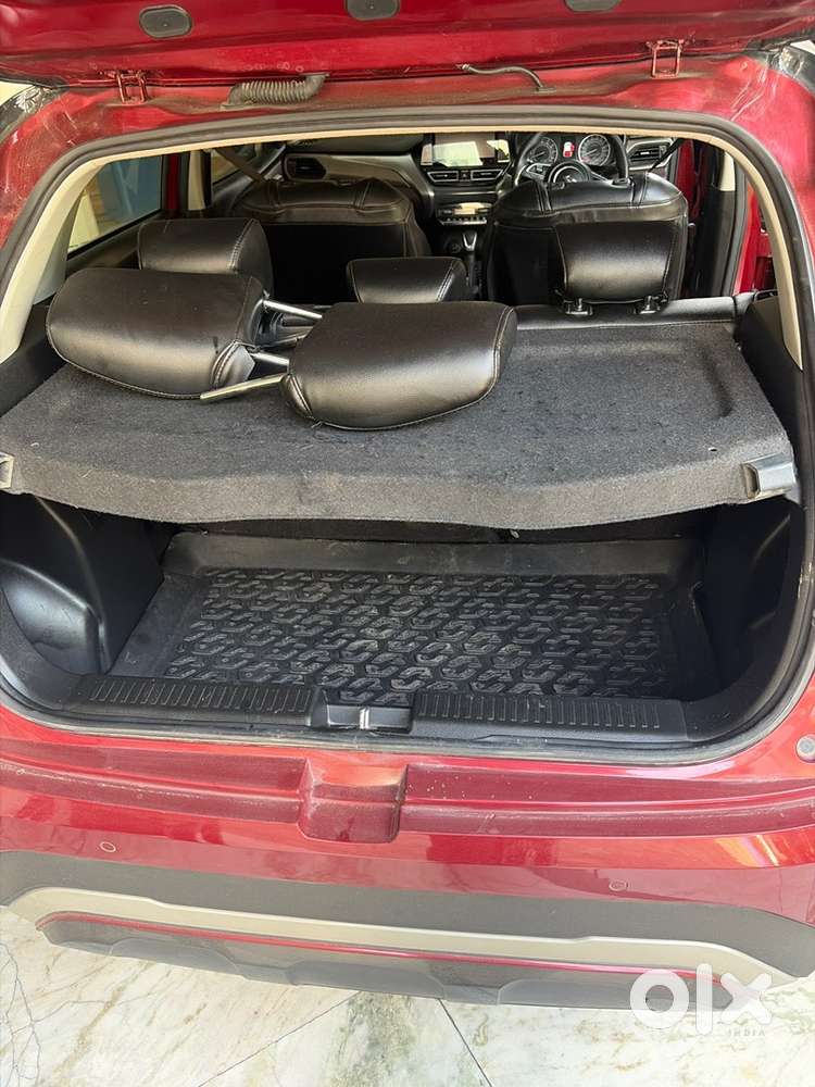 Maruti Suzuki Fronx Petrol 2024