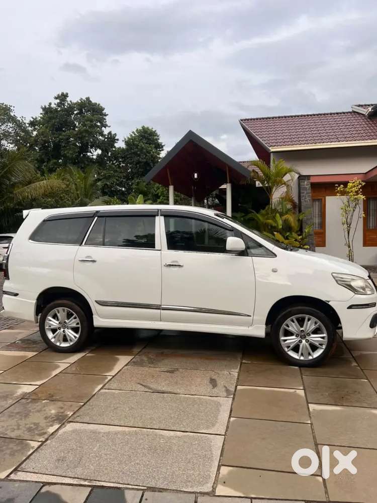 Toyota Innova 2.5 Gx 2015