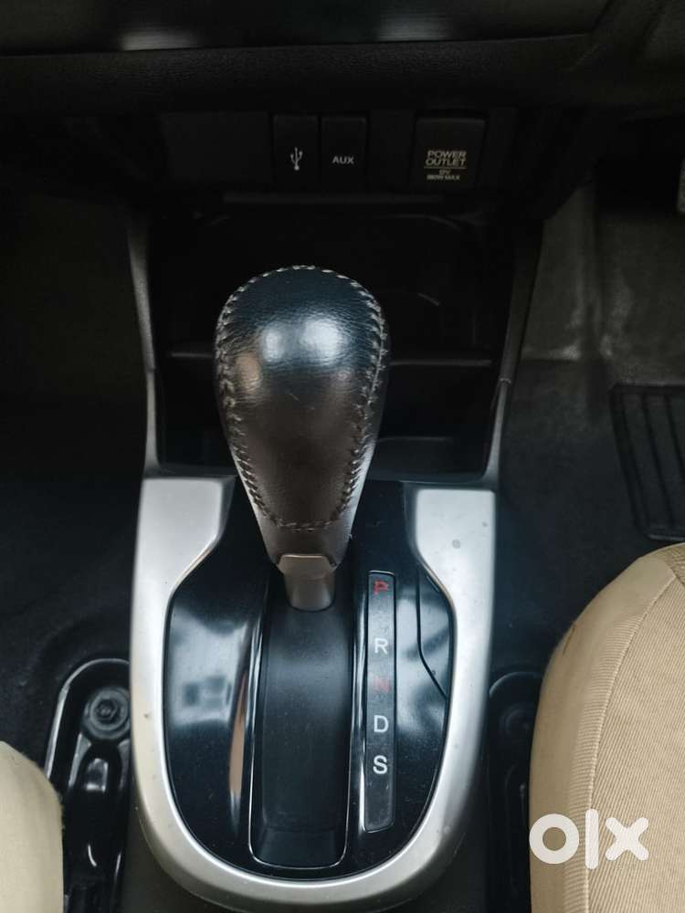 Honda Jazz V Automatic, 2017, Petrol