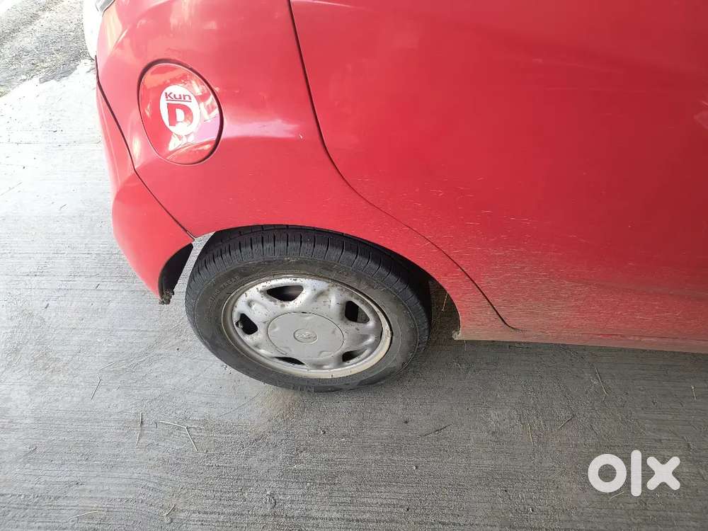 Red Chevrolet Beat Diesel 2011