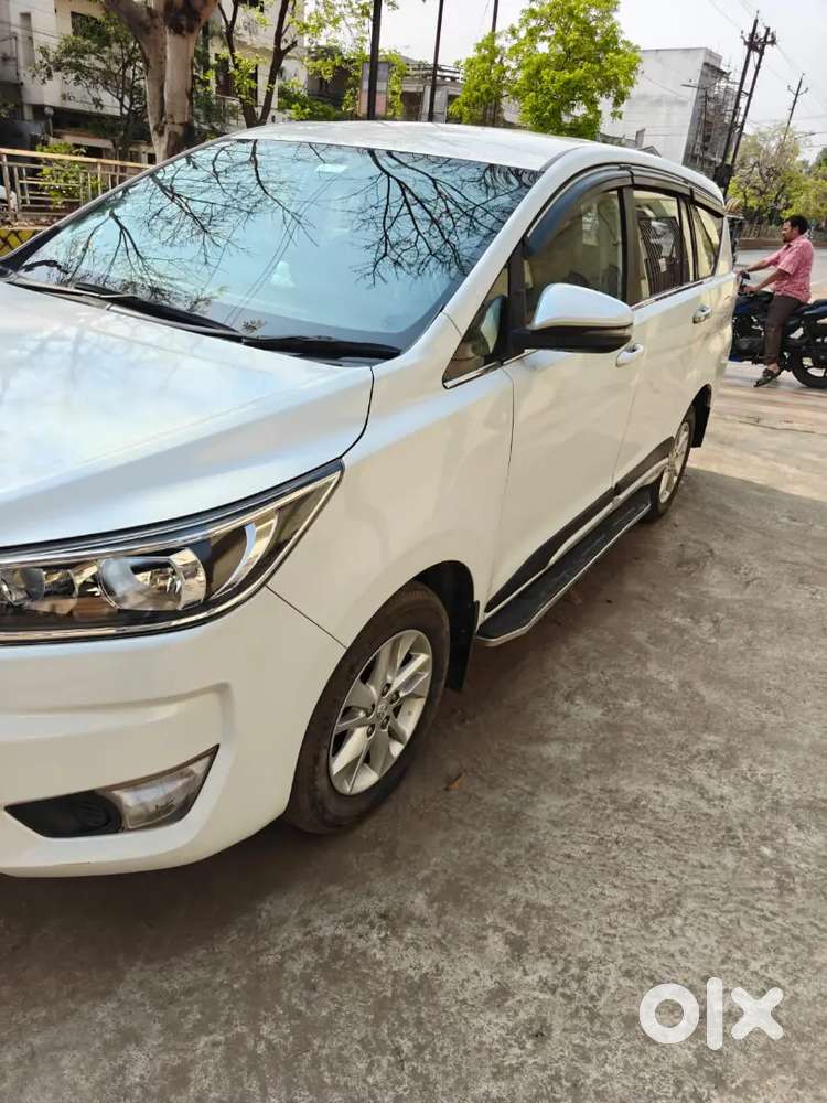 Toyota Innova Crysta 2023 Diesel 30000 Km Driven November 2023
