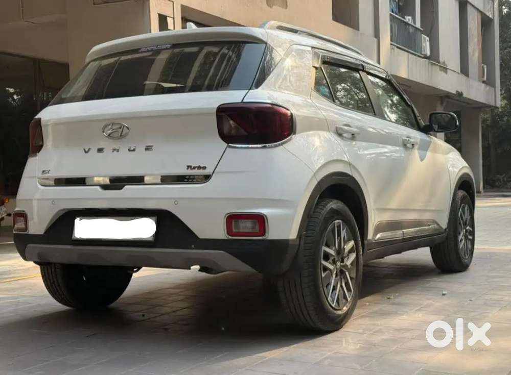 Hyundai New Venue 2022 Petrol 52000 Km Driven