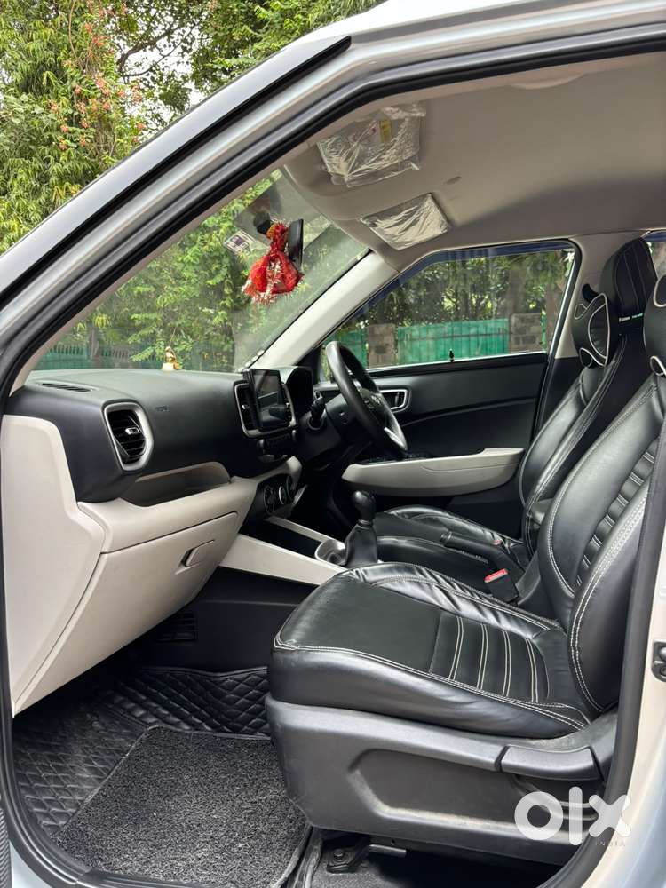Hyundai Venue S 1.2 Petrol, 2022, Petrol