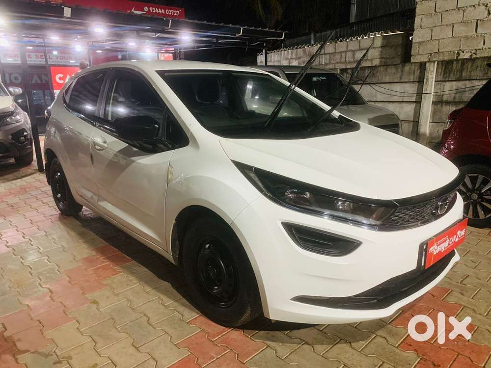 Tata Altroz, 2020, Petrol