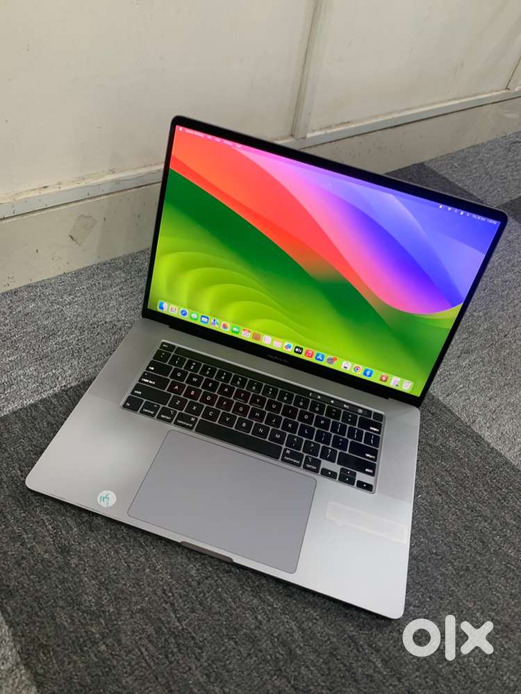 Apple MacBook Pro 2019 (16inch) i9-32GB-512GB Warranty - Computers