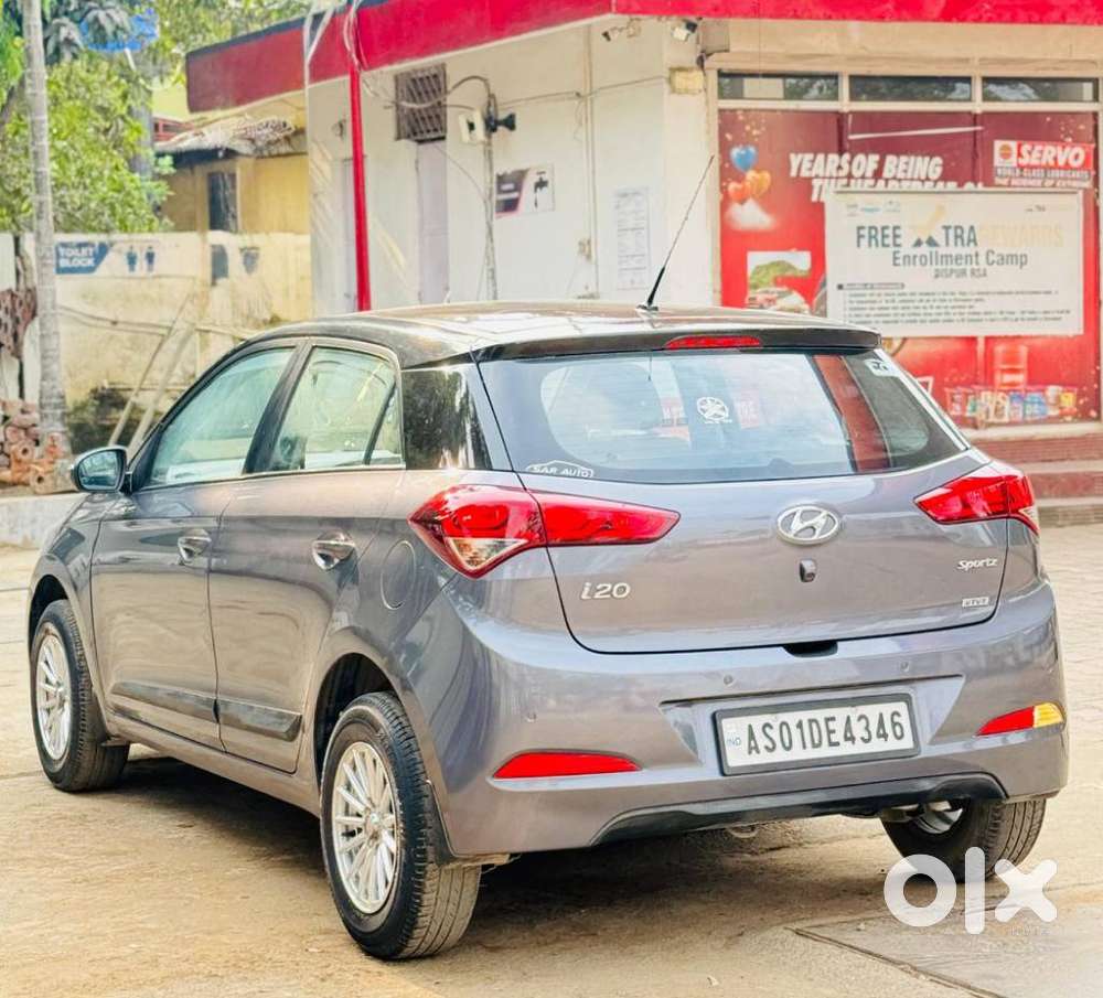 Hyundai I20 Sportz 1.2 Mt Dual Tone, 2017, Petrol