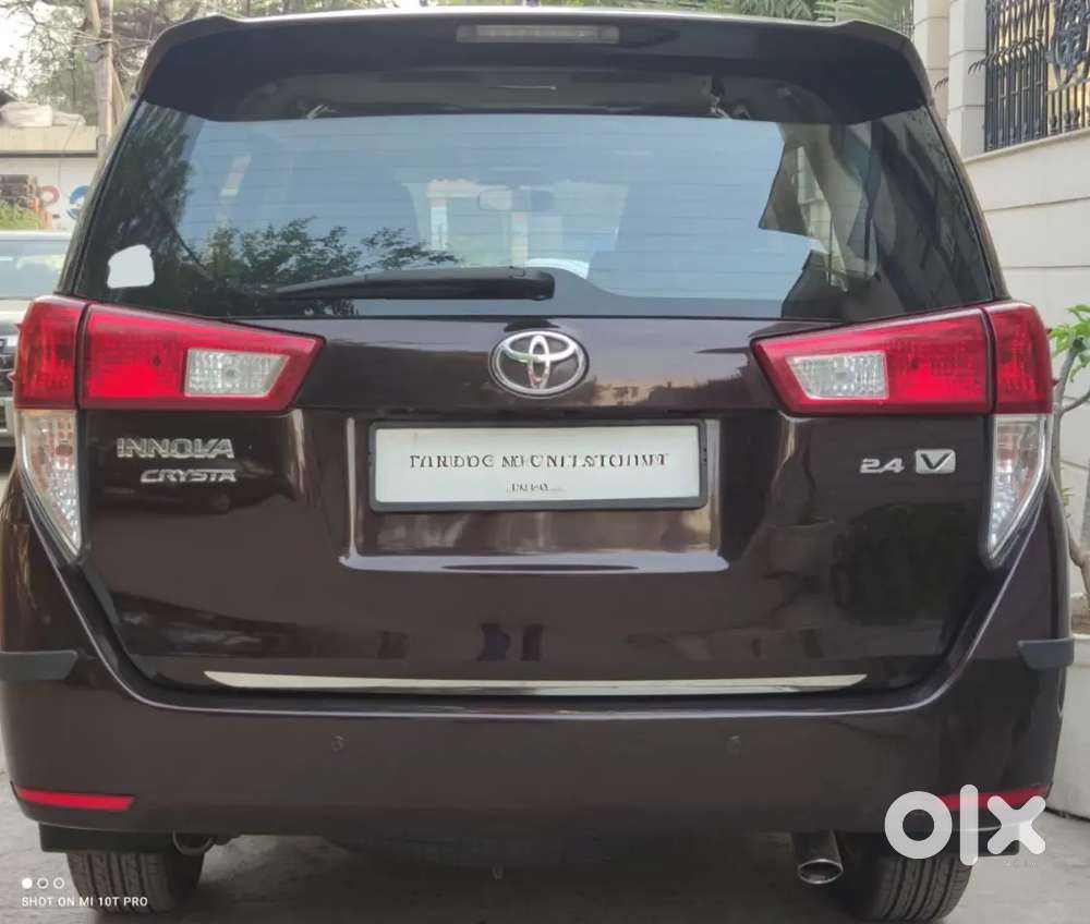 Toyota Innova Crysta 2016