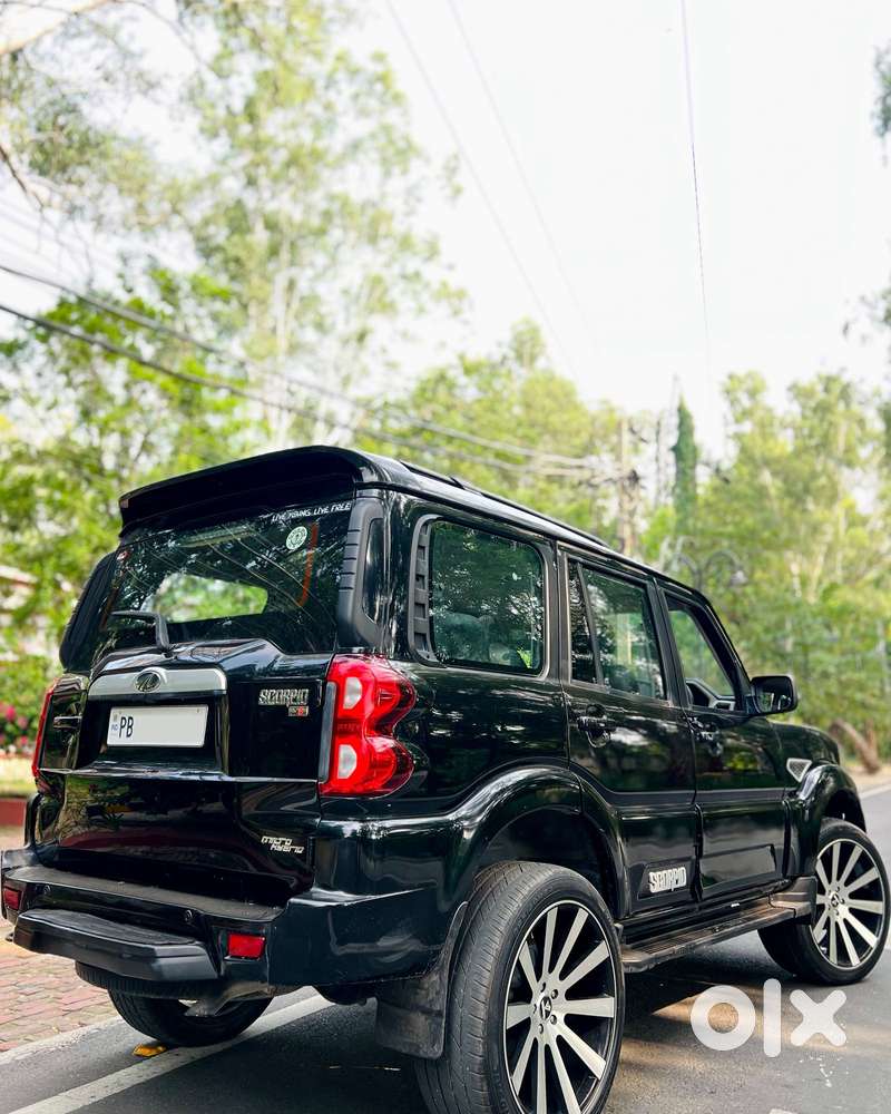 Mahindra Scorpio Classic 2.2 S 11 Mt 7 Str, 2020, Diesel