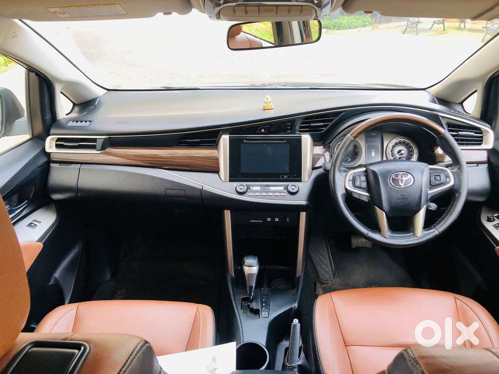 Toyota Innova Crysta