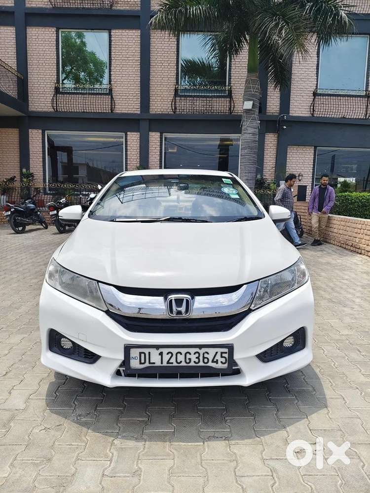 Honda City 2015 Cng & Hybrids Good Condition