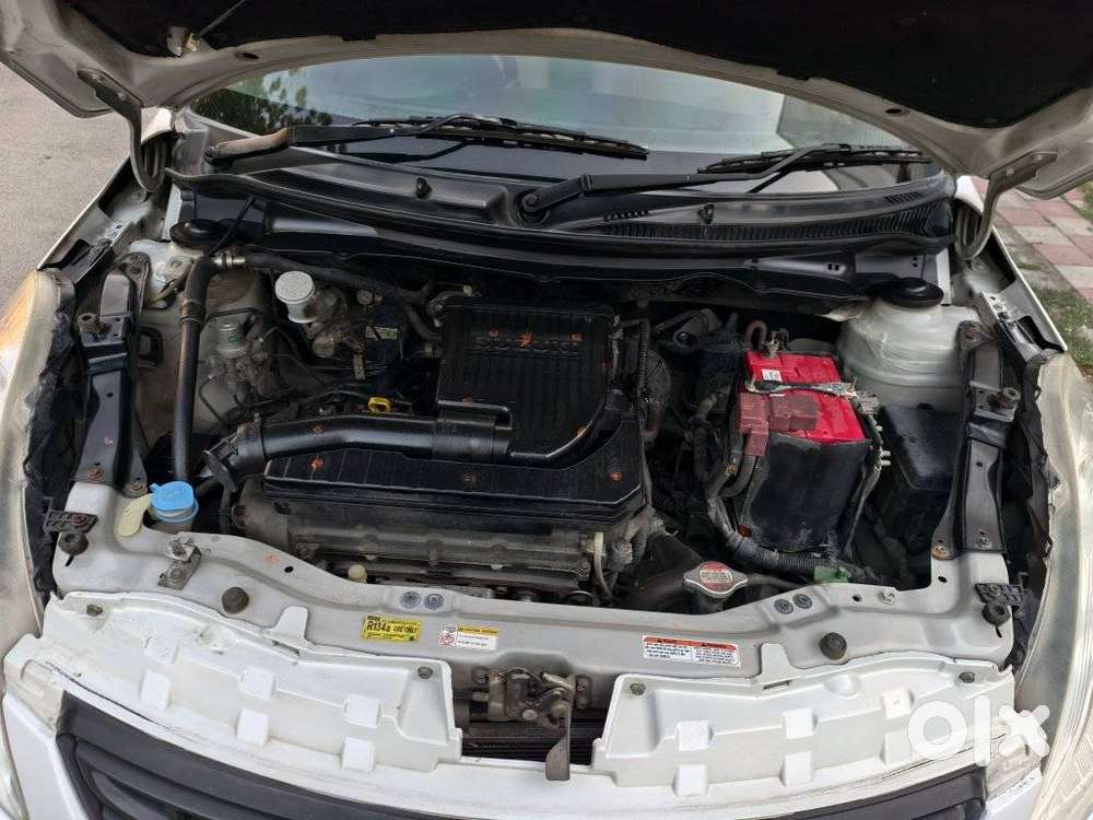 Maruti Suzuki Swift Dzire 1.2 Vxi Bsiv, 2014, Petrol