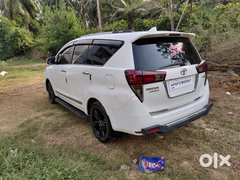 Toyota Innova Crysta 2016 Diesel 204000 Km Driven