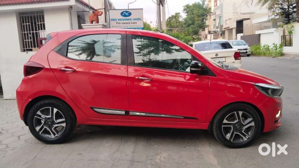 Tata Tiago 1.2 Revotron Xza, 2022, Petrol