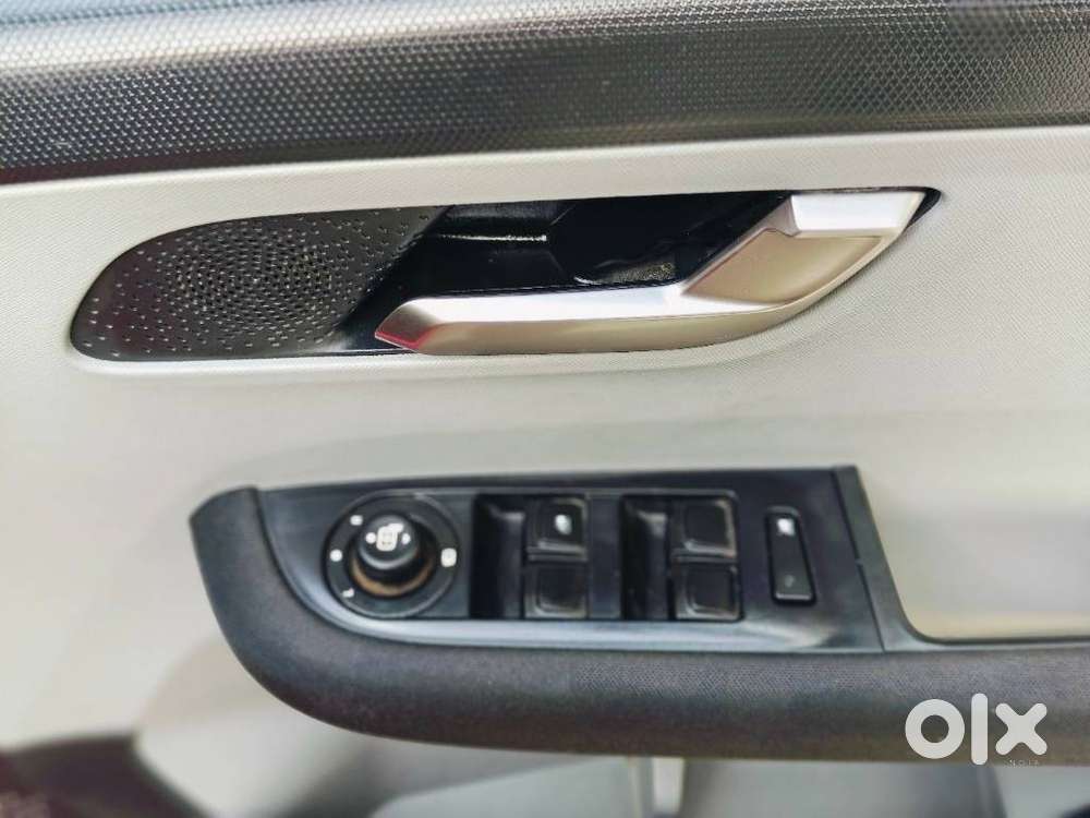 Tata Altroz 1.2 Xz Plus Petrol, 2020, Petrol