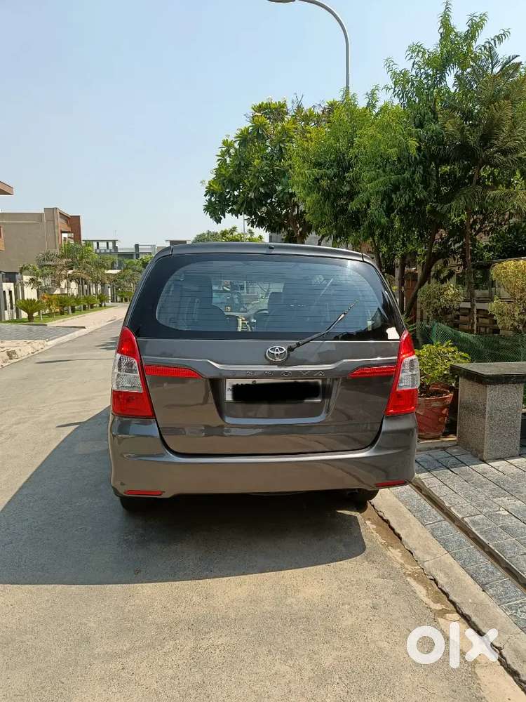 Toyota Innova 2.5 G 2014