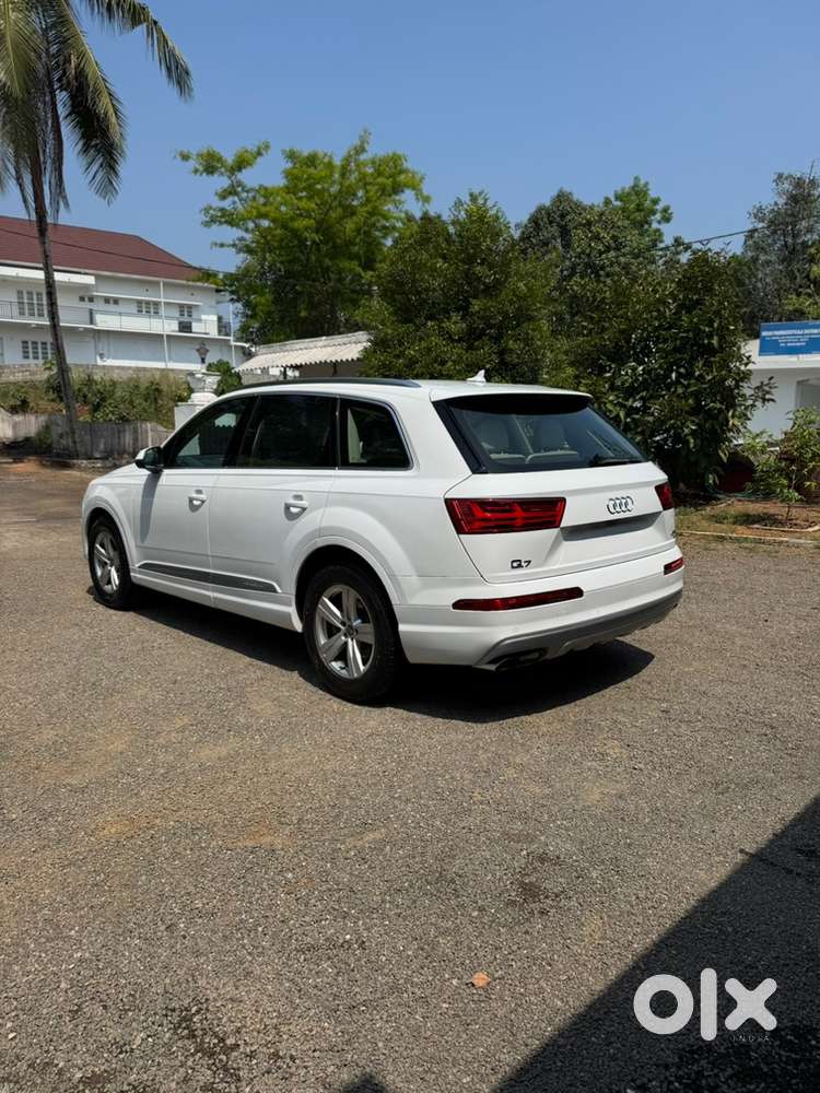 Audi Q7 2016 Diesel 126500 Km Driven
