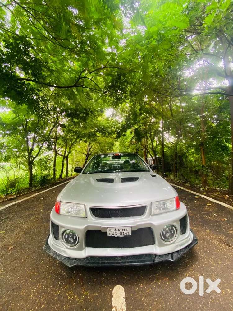 Mitsubishi Lancer 2000 Petrol