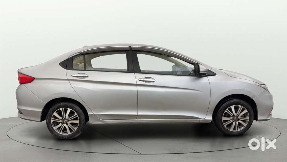 Honda City 1.5 V 5th Gen I-vtec Mt, 2022, Petrol