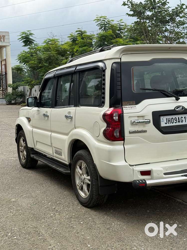 Mahindra Scorpio S10, 2017, Diesel