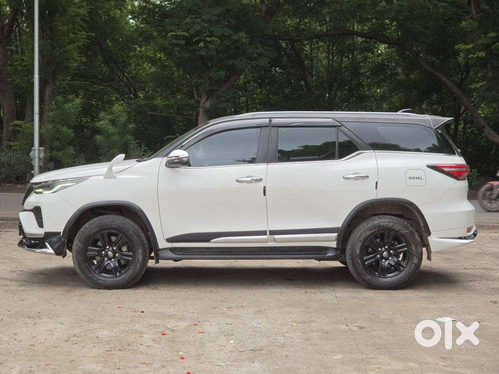 Toyota Fortuner Leader Edition (at), 2024, Diesel