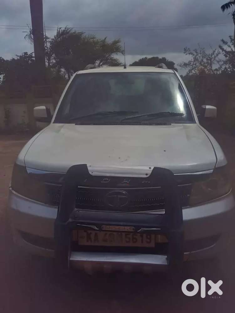Tata Safari Storme 2013 Diesel 4x2