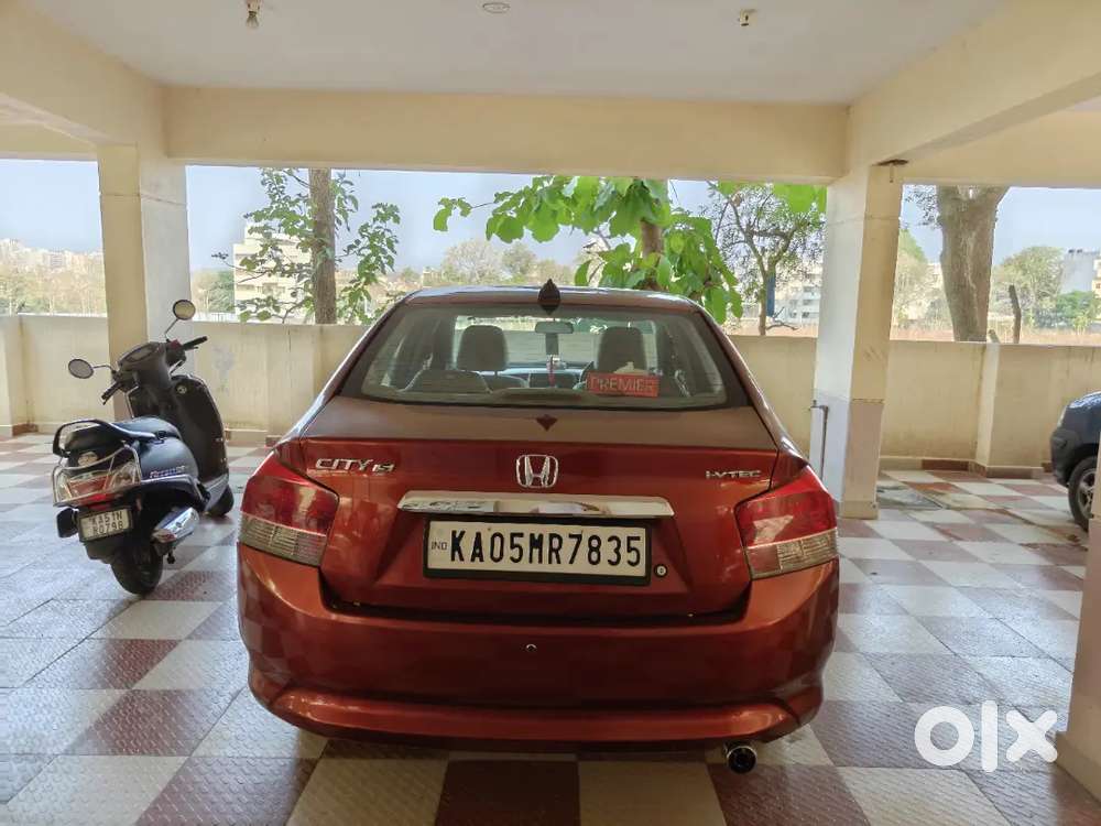 Car Is In Good Condition And Well Maintained.