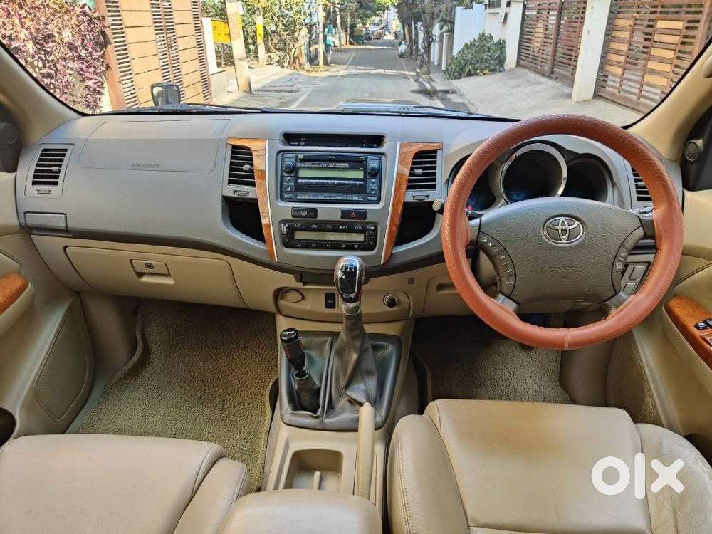 Toyota Fortuner 3.0 4x4 Manual, 2011, Diesel