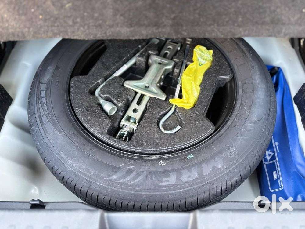 Maruti Suzuki Brezza 1.5 Vxi Cng, 2025, Cng & Hybrids