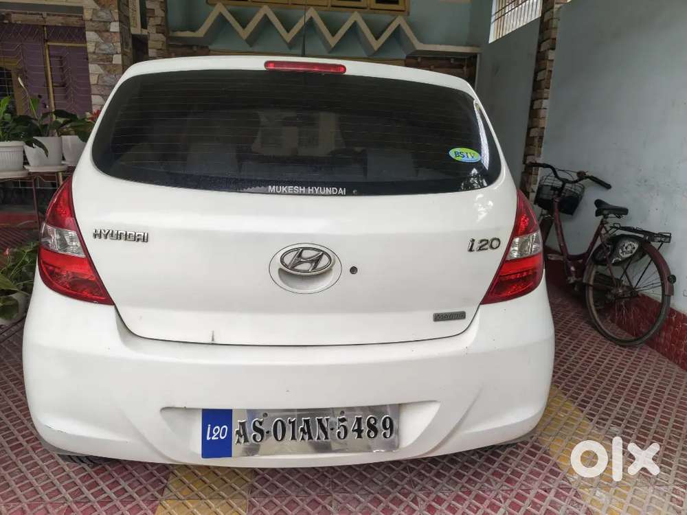 Hyundai I20 Magna Petrol 2012