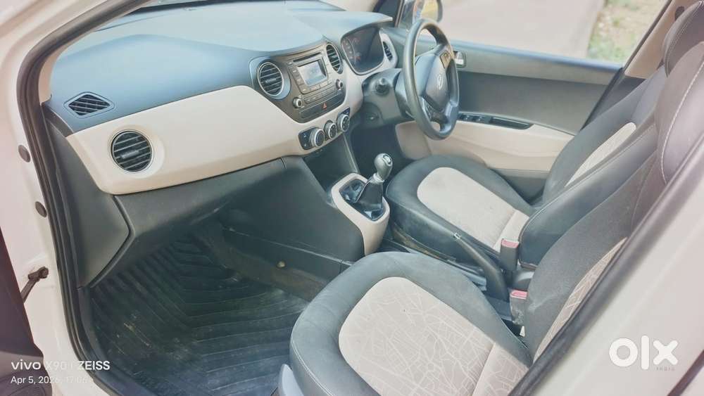 Hyundai Grand I10 Sportz Edition, 2015, Cng & Hybrids