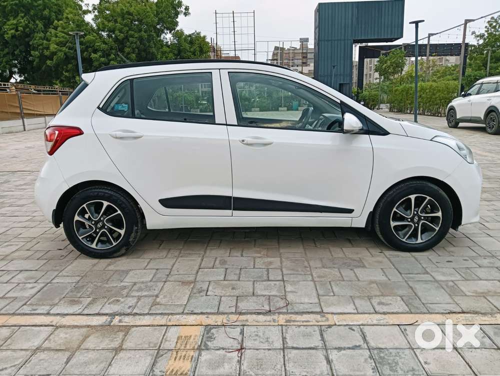 Hyundai Grand I10 Sportz (o) 1.2 At Vtvt, 2018, Petrol
