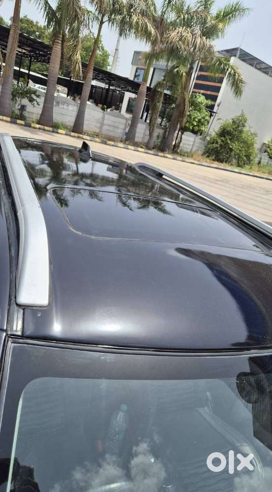 Maruti Suzuki Brezza 1.5 Zxi Smart Hybrid Dual Tone, 2023, Petrol