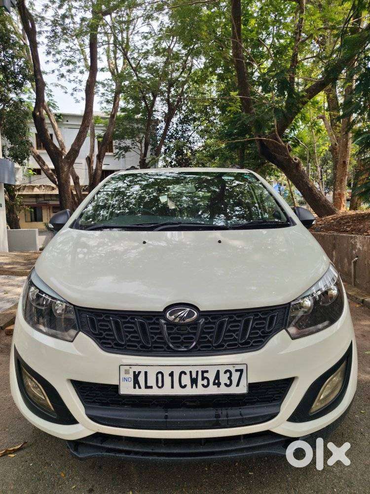 Mahindra Marazzo M2, 2023, Diesel