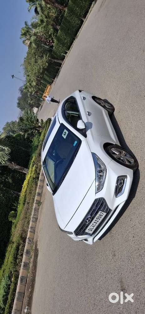 Hyundai Verna Crdi 1.6 At Sx Plus, 2018, Diesel