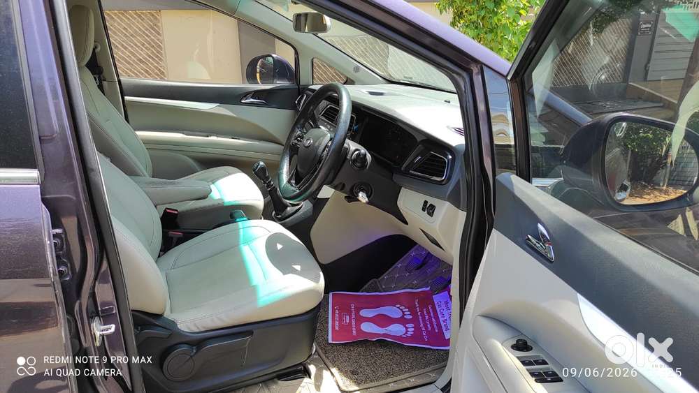 Mahindra Marazzo M8, 2019, Diesel