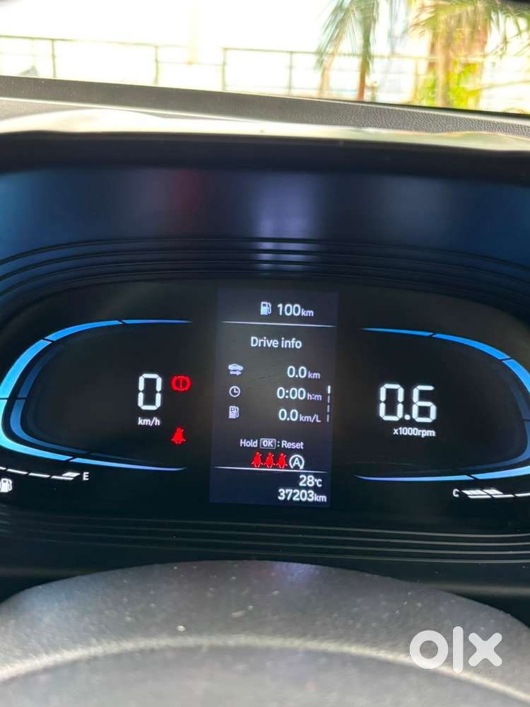 Hyundai Venue Petrol 2024