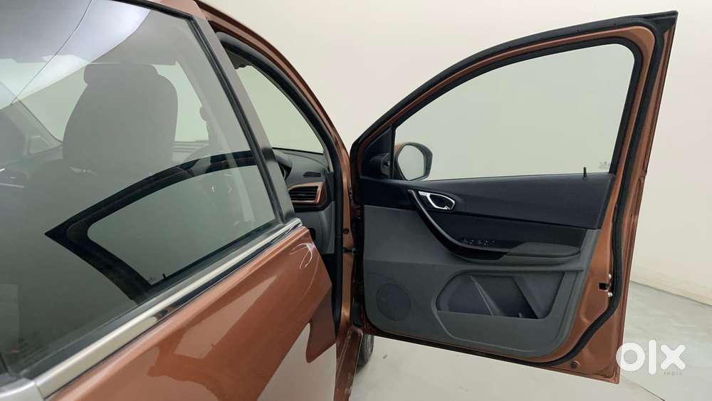 Tata Tigor 1.2 Revotron Xz Option, 2017, Petrol