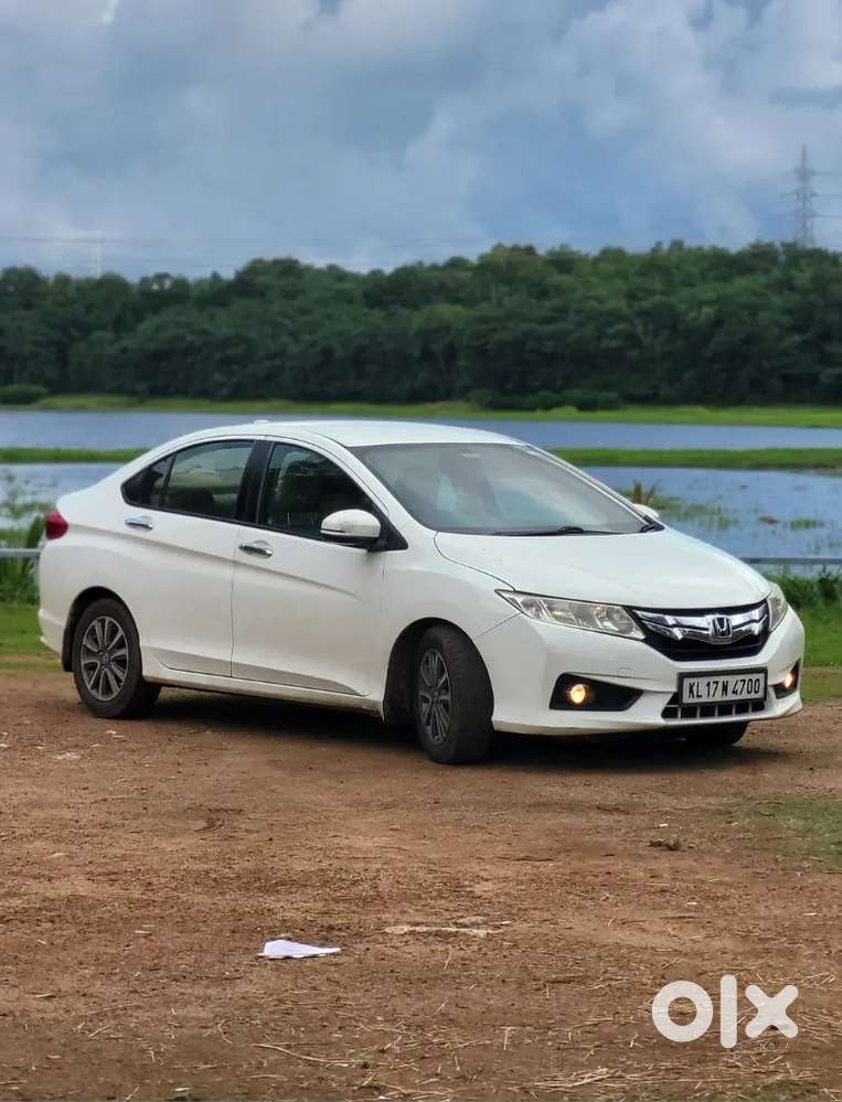 Honda City 1.5 V 2015