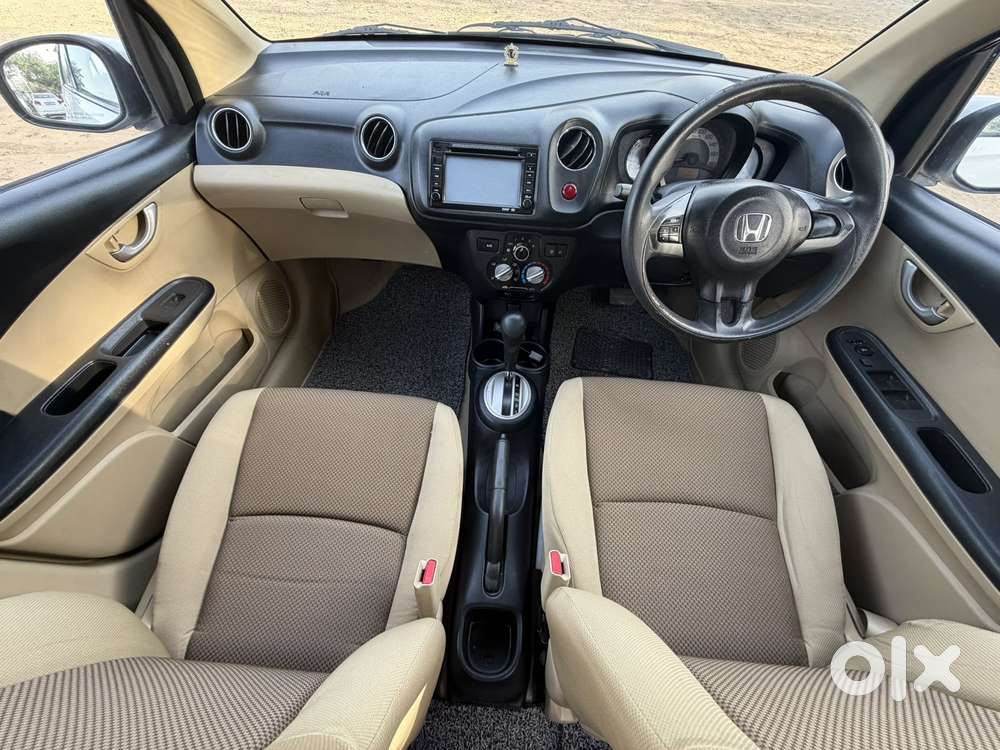 Honda Brio V Automatic, 2014, Petrol