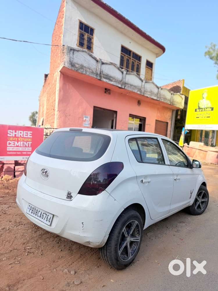 Hyundai I20 Diesel Manual 2012