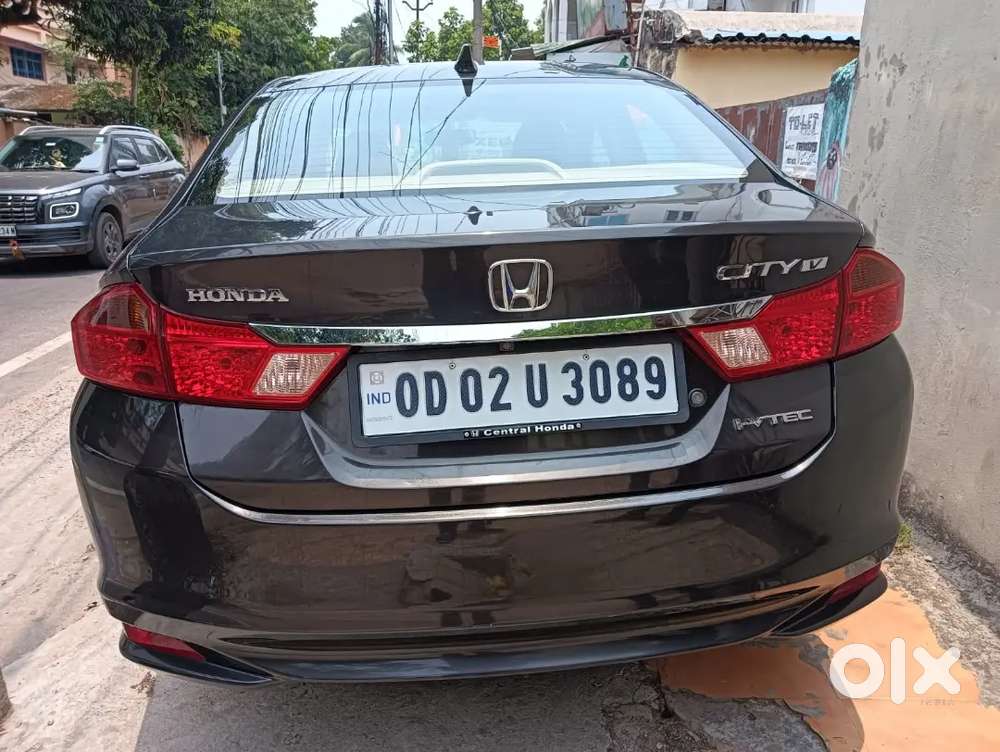 Honda City Petrol 2015 Variant