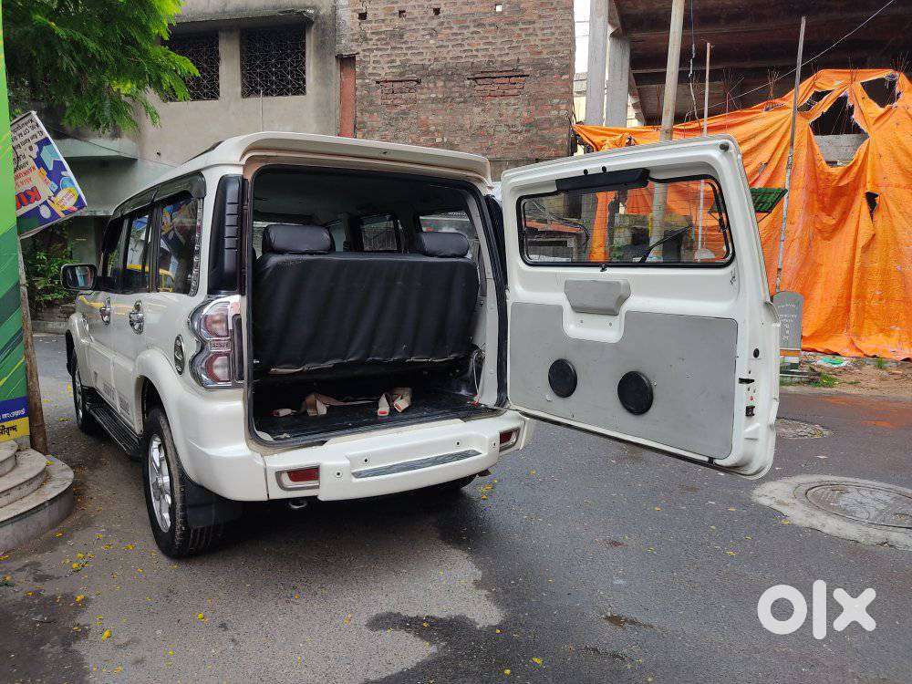 Mahindra Scorpio S10, 2016, Diesel